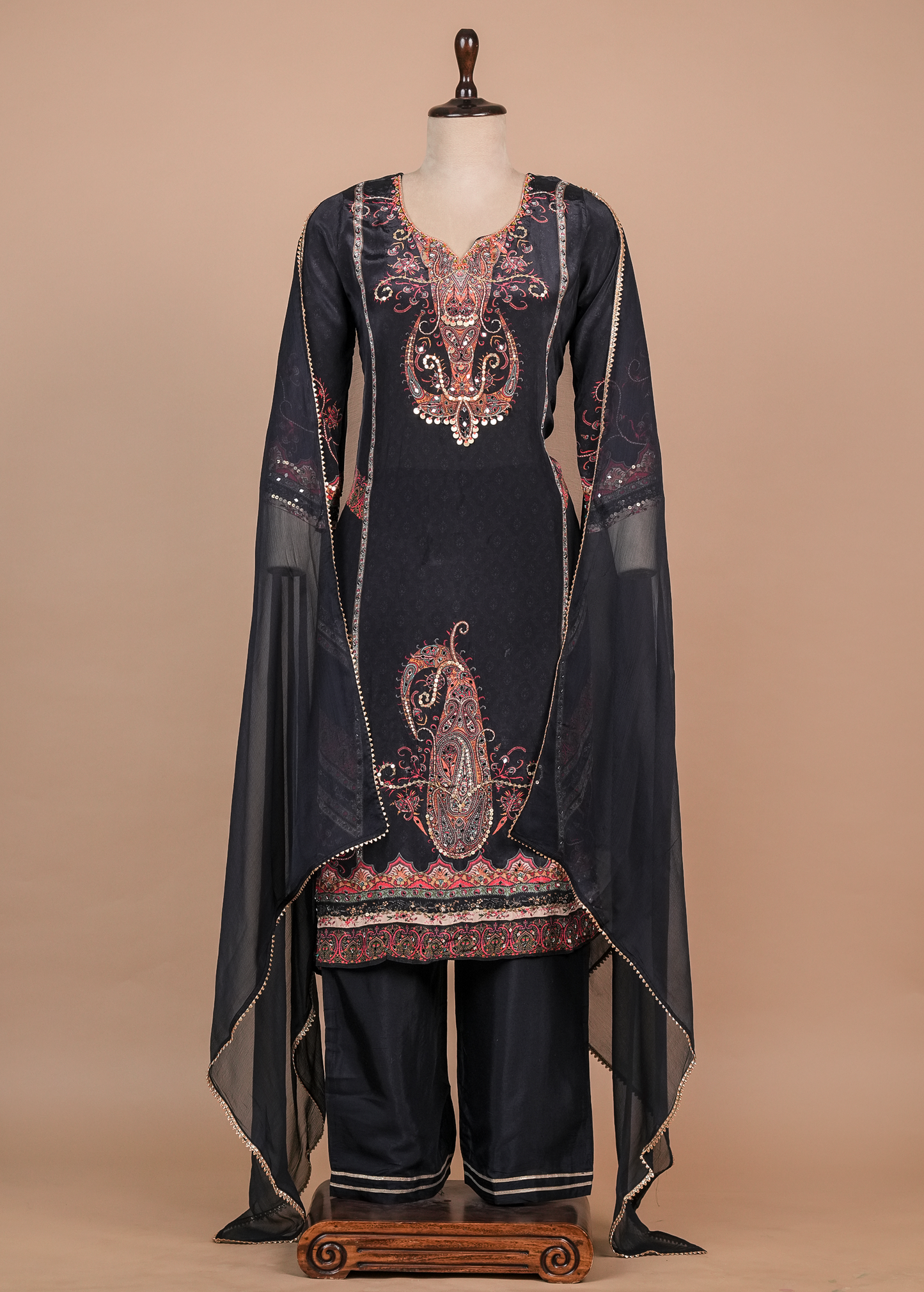 Black Crepe Straight Set