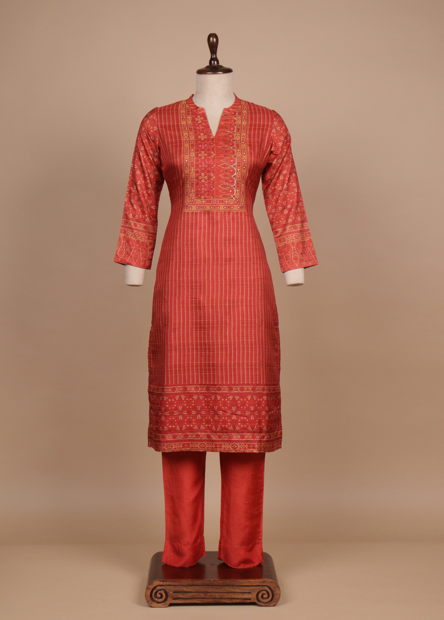 Red Tussar Straight Set