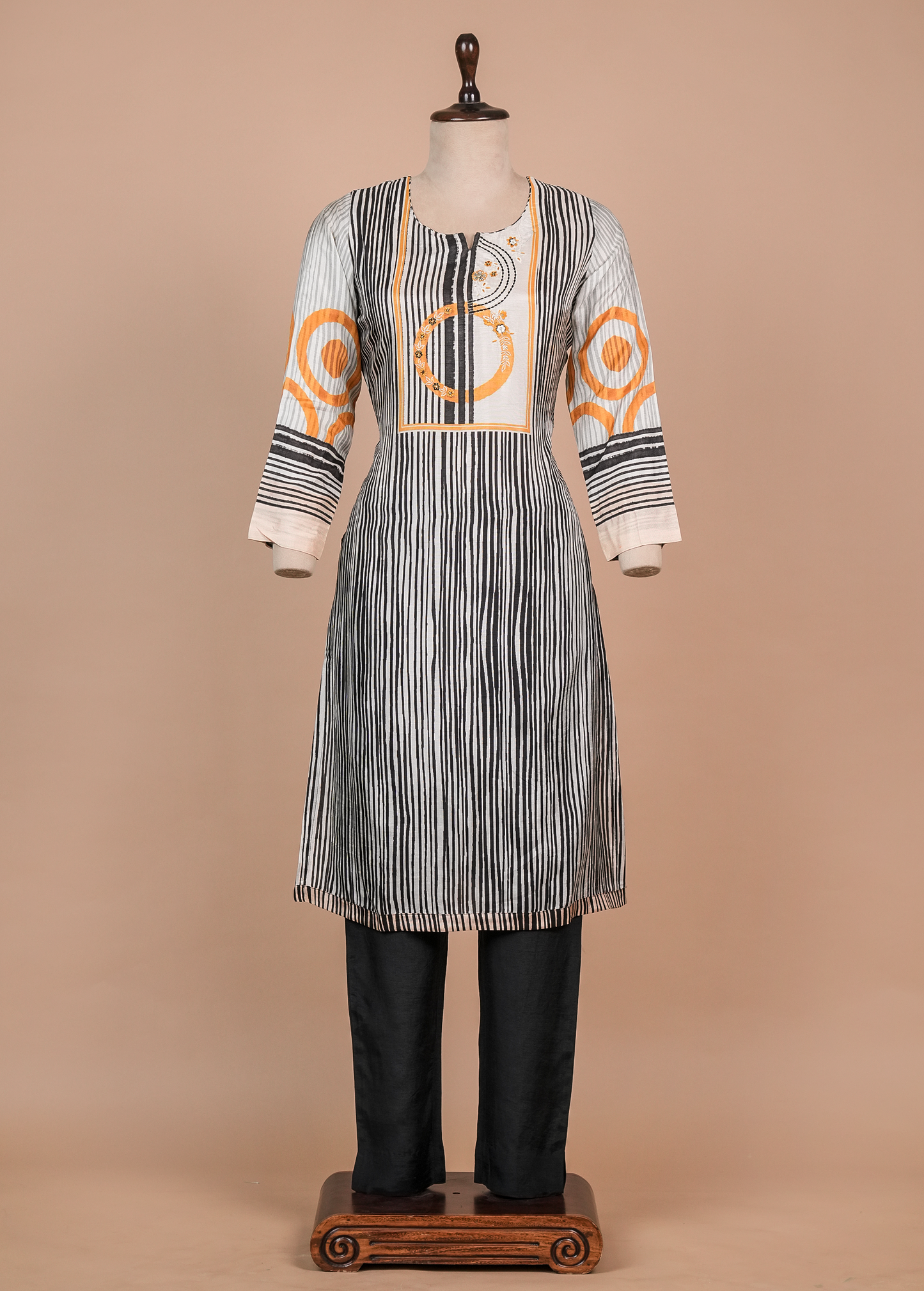 Black and White Muslin Cotton Straight Set