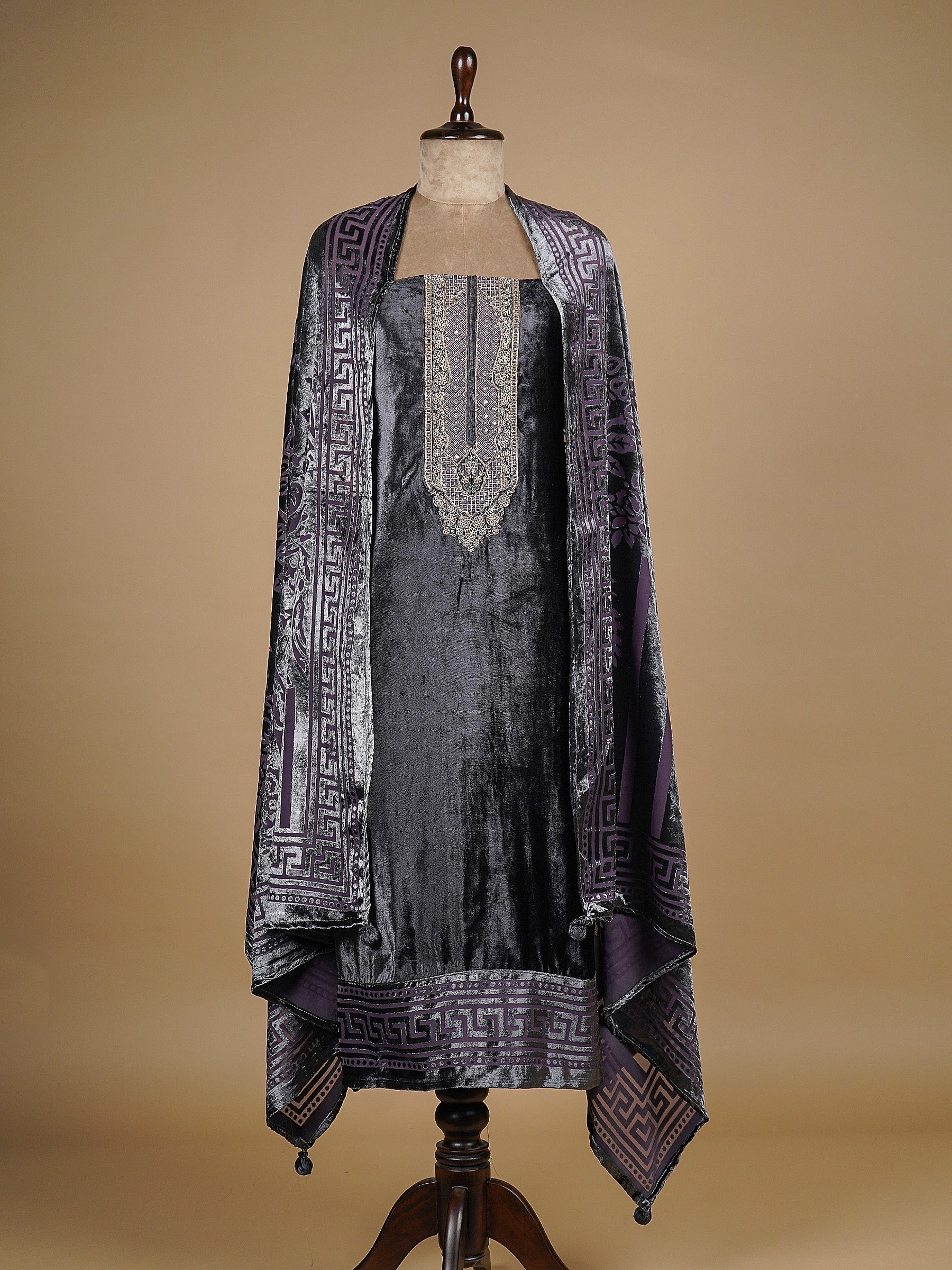 Velvet Unstitched Dress Suit Material Wholesale at Rs 1695 | Unstitched Dress  Material Collection in Surat | ID: 2852825144255