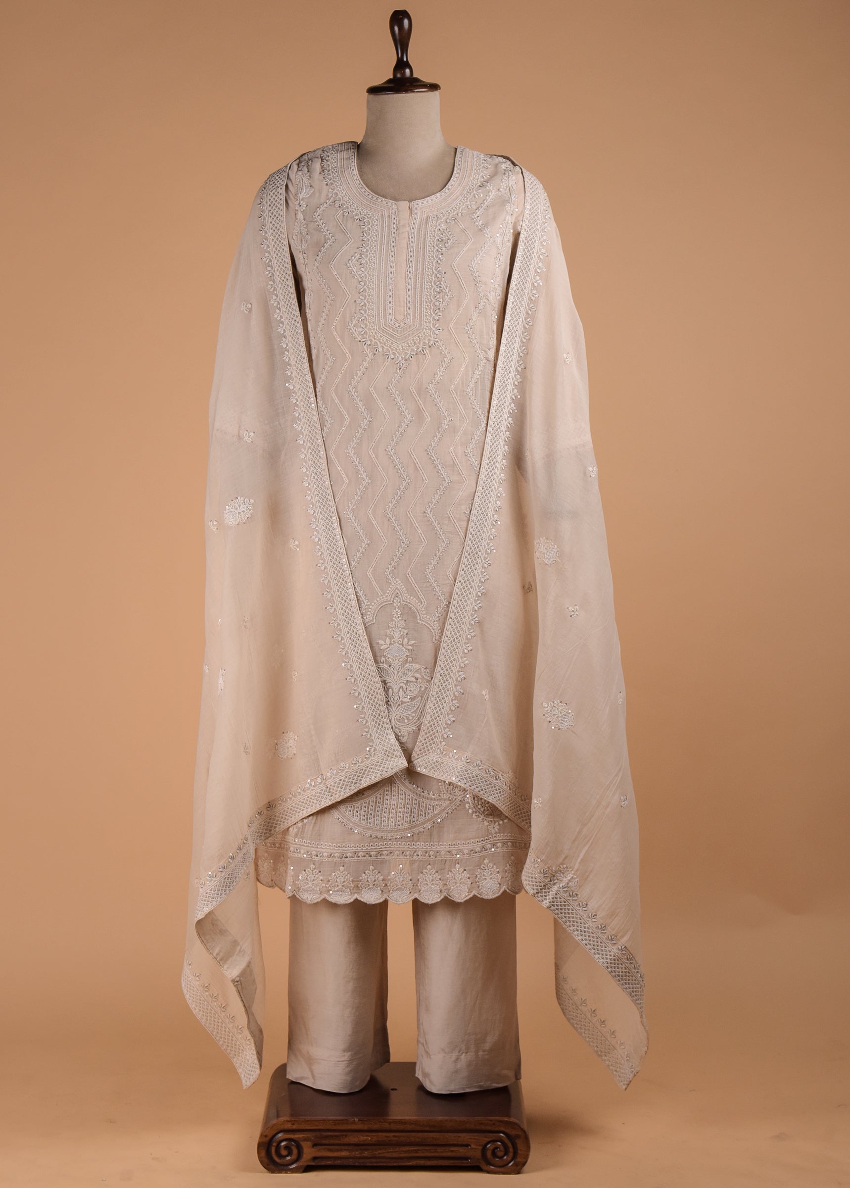 White Cotton Straight Set