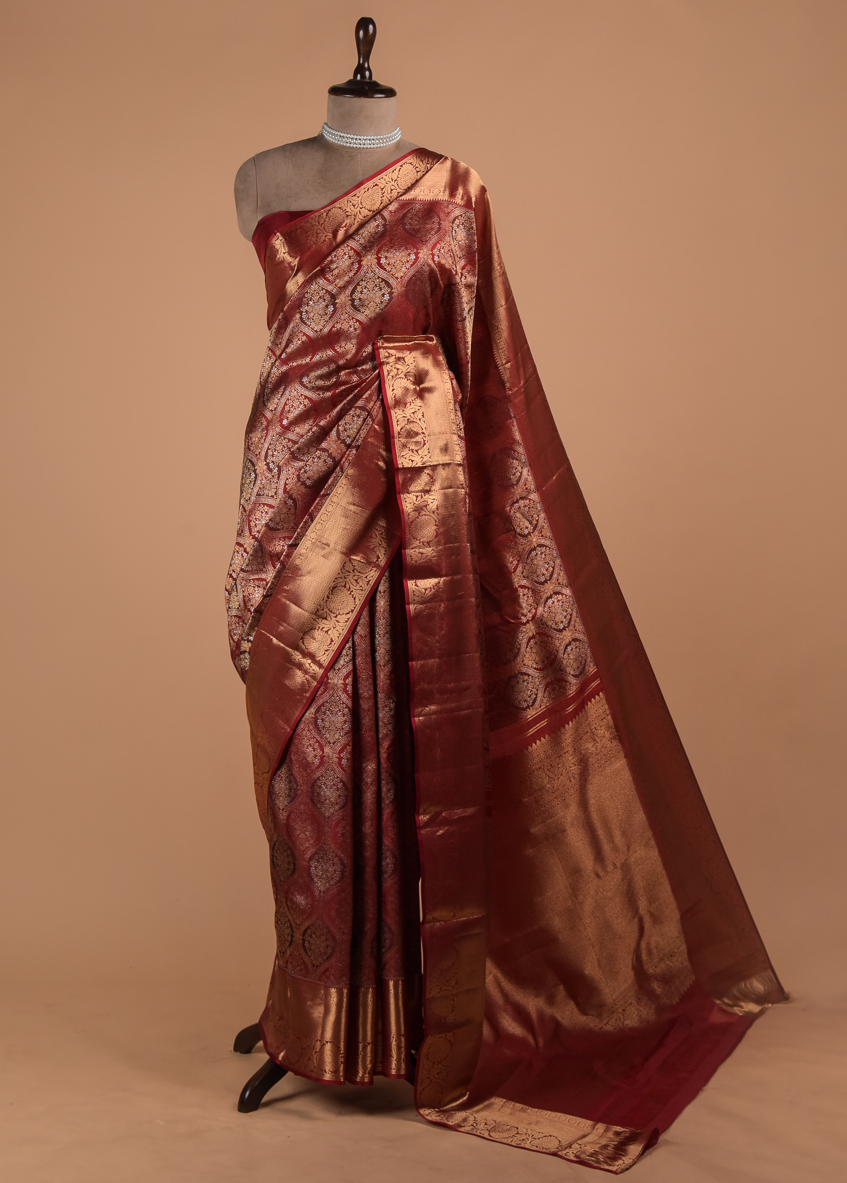 Red Kanjeevaram Handwoven Silk Saree | Greenways