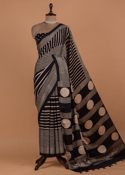 Black and White Crepe Printed Saree