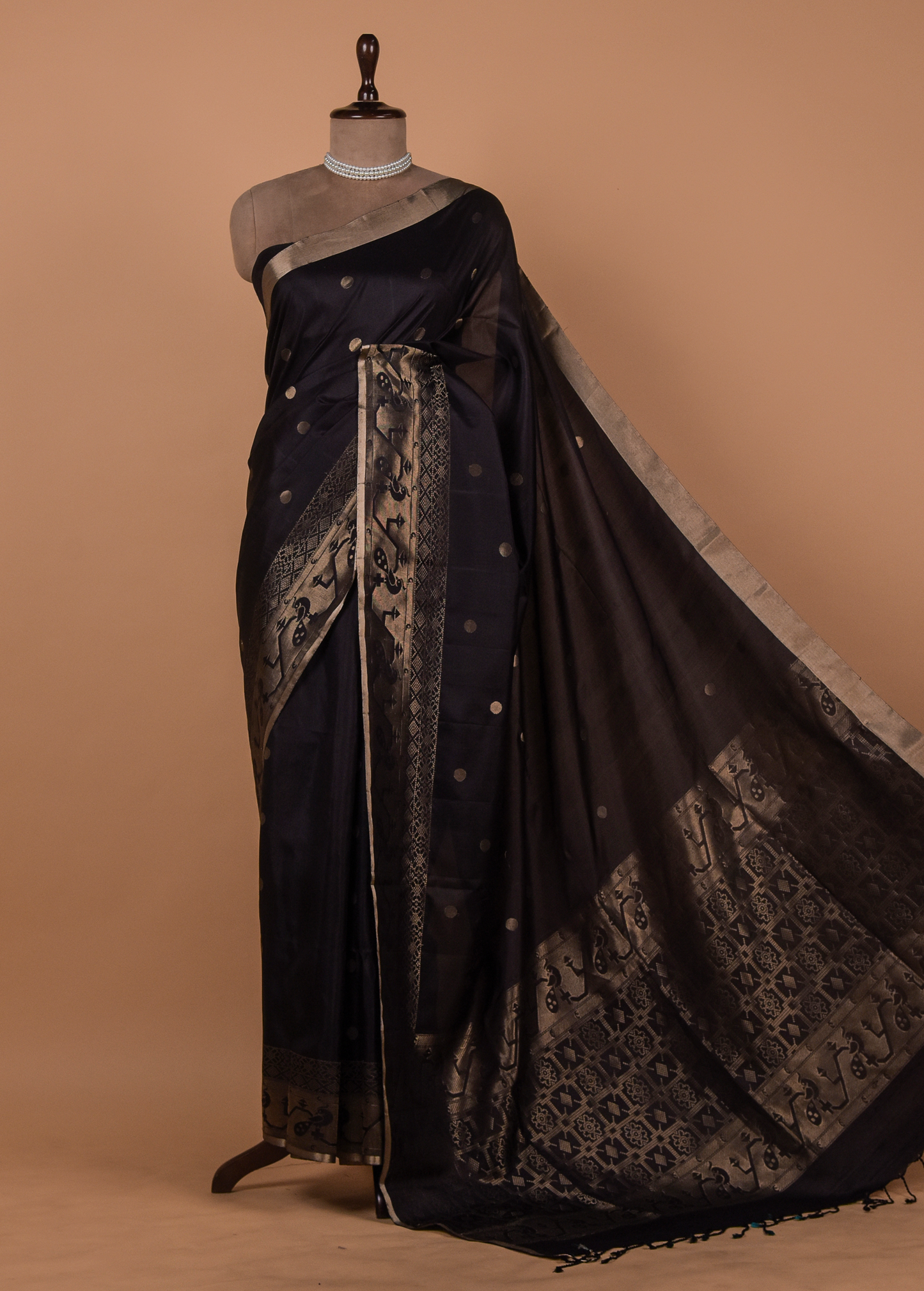 Black Silk Kanjeevaram Saree