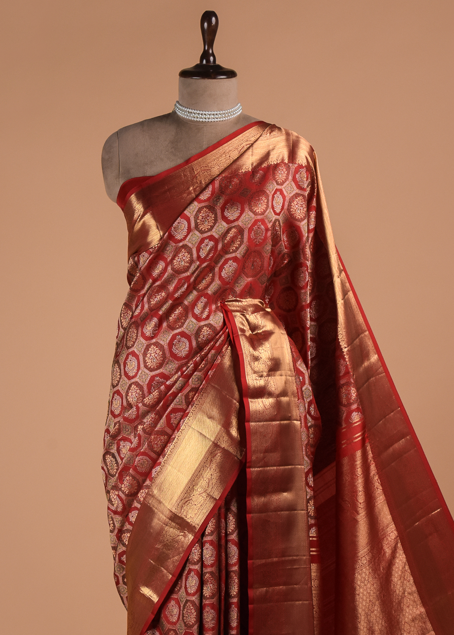 Red Kanjeevaram Handwoven Silk Saree | Greenways