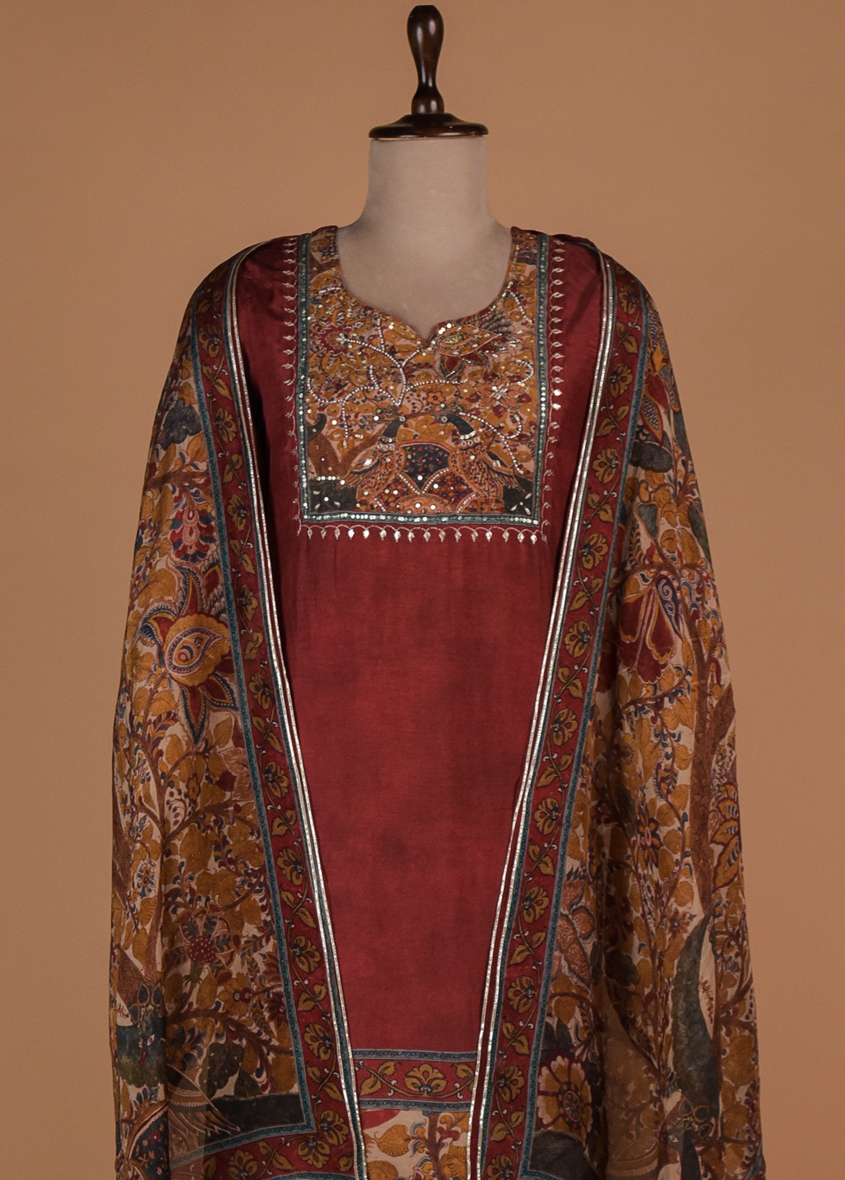 Red Crepe Straight Set