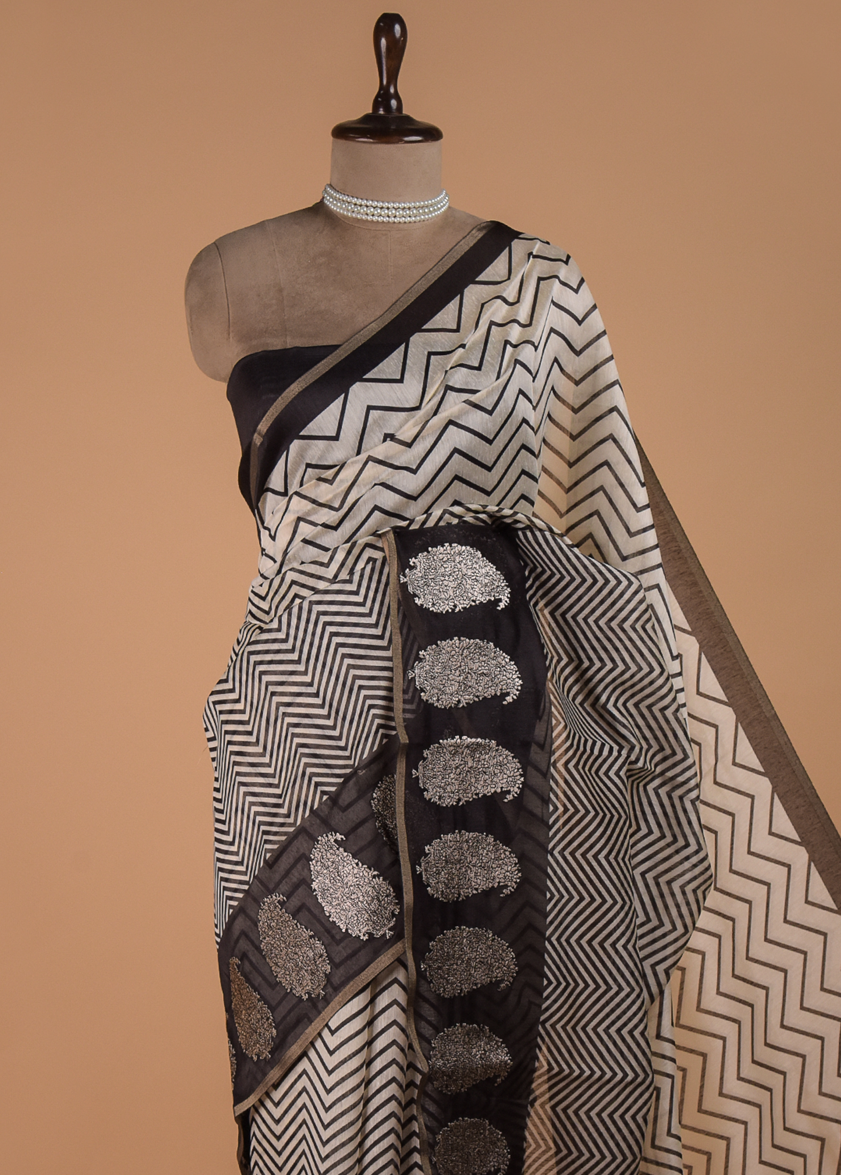 Black Cotton Printed Saree