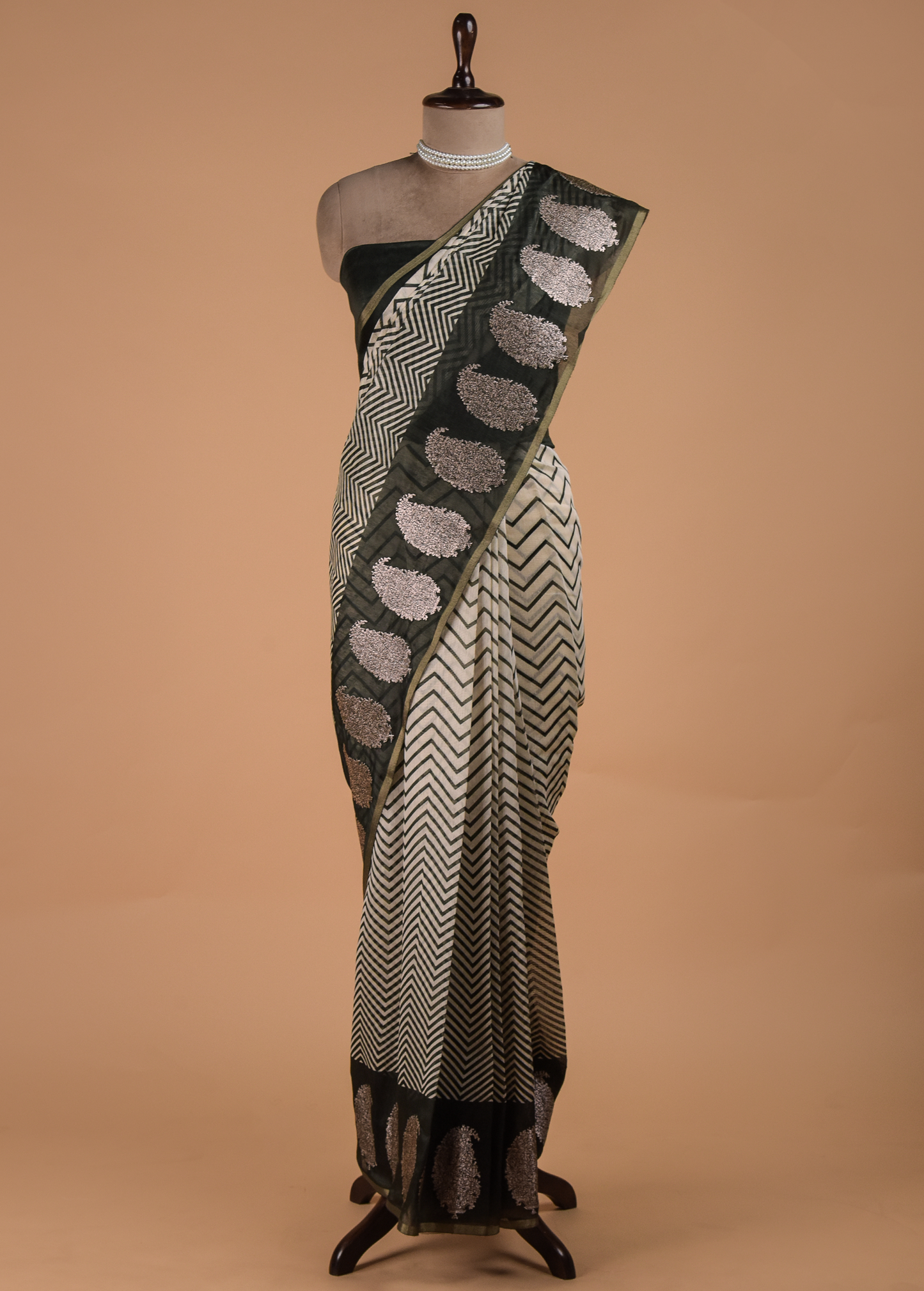 Designer Embroidery Sarees - Greenways