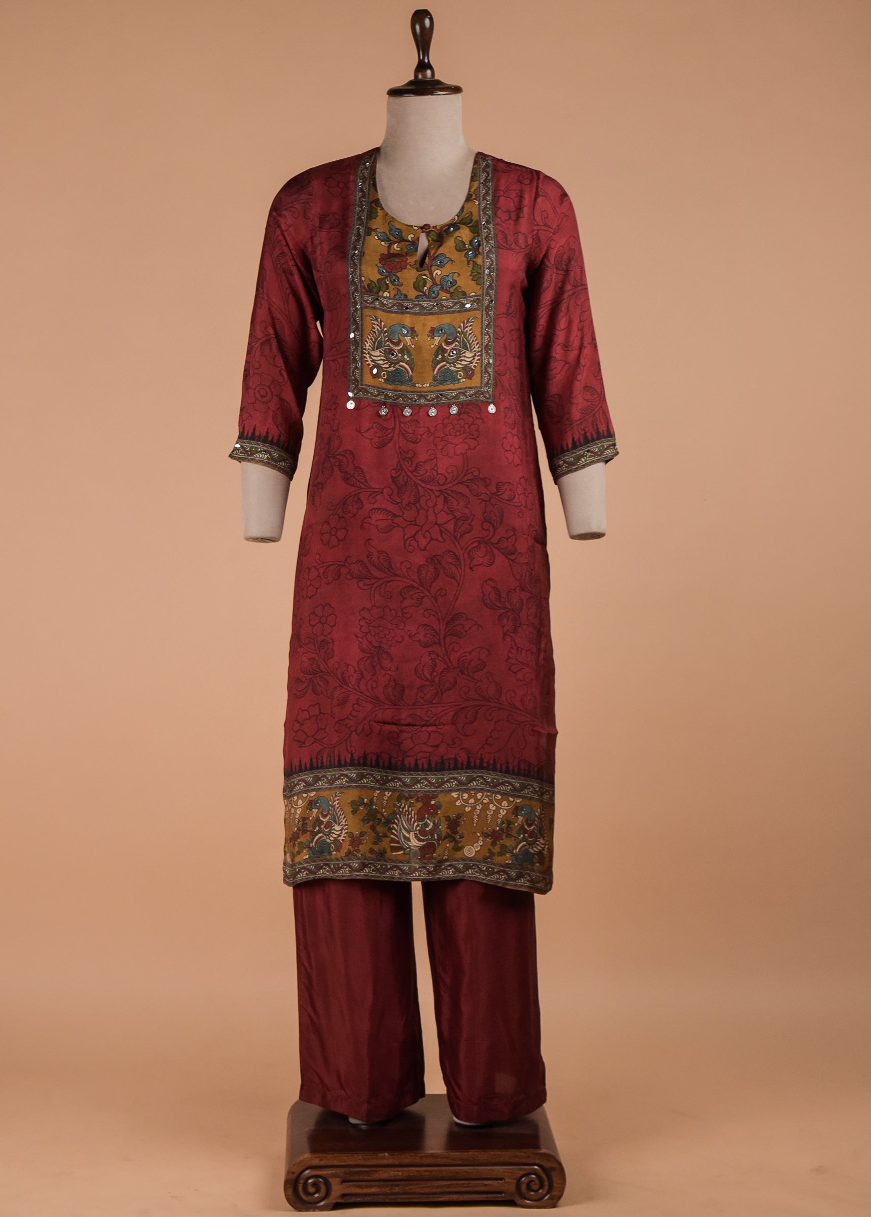 Red Crepe Straight Set