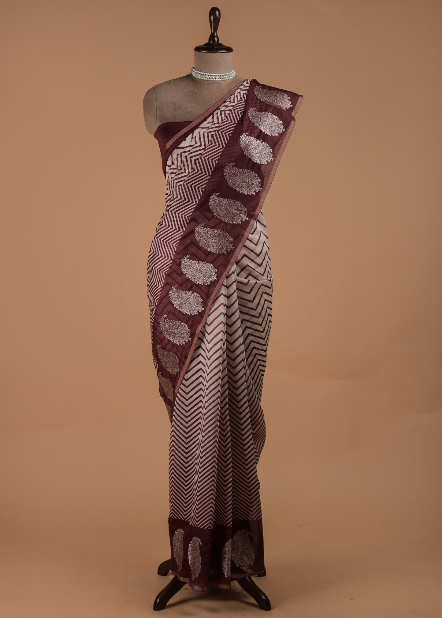 Red Sarees - Greenways