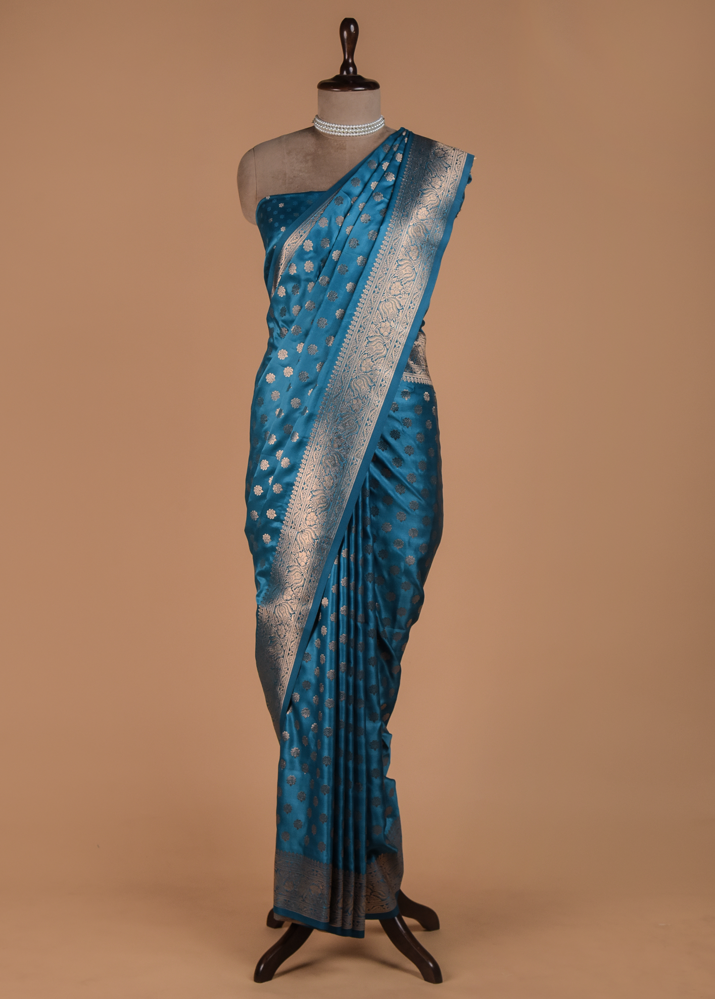 Sarees Under Rs 5000 - Greenways