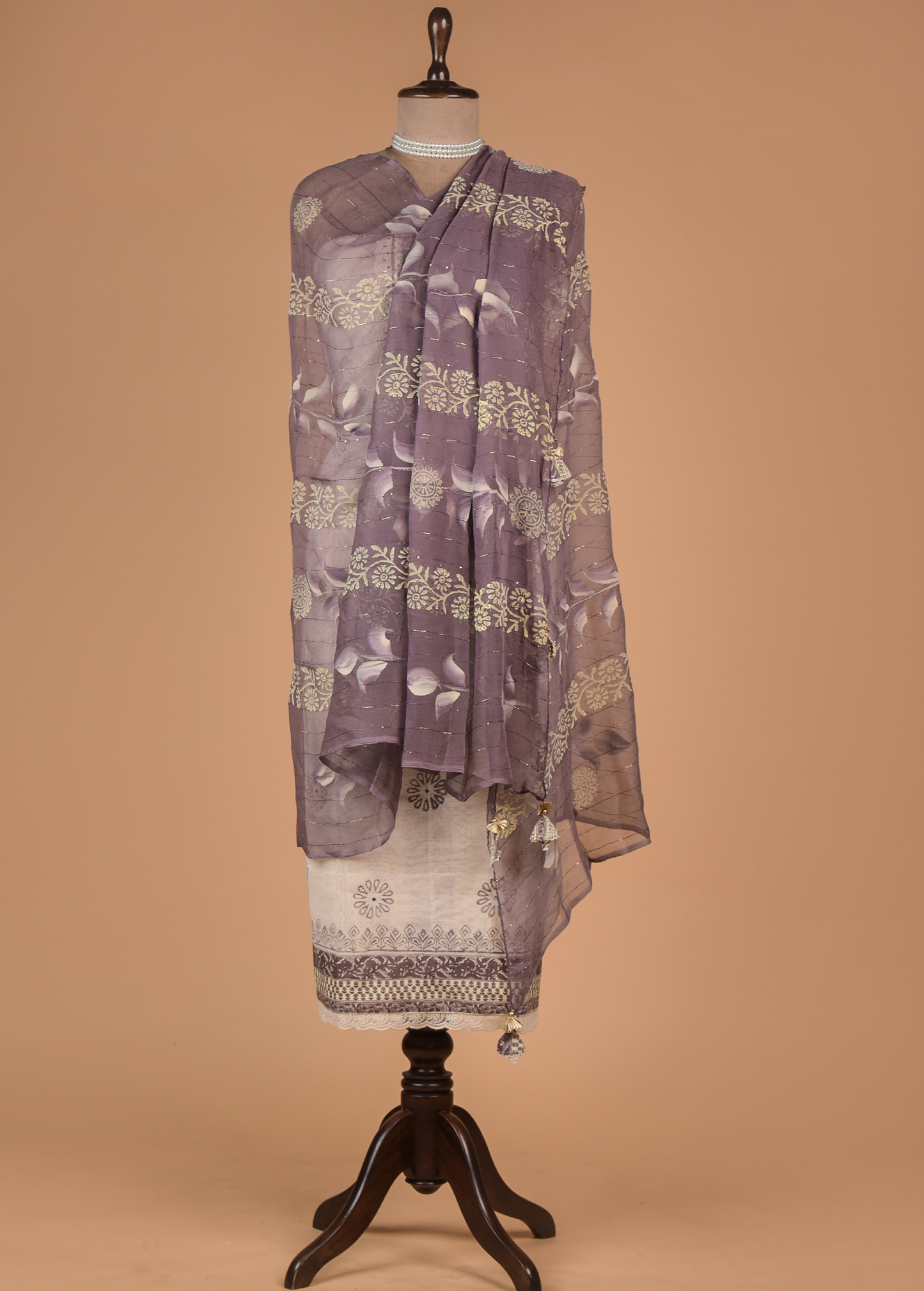 Sarees Under Rs 5000 - Greenways