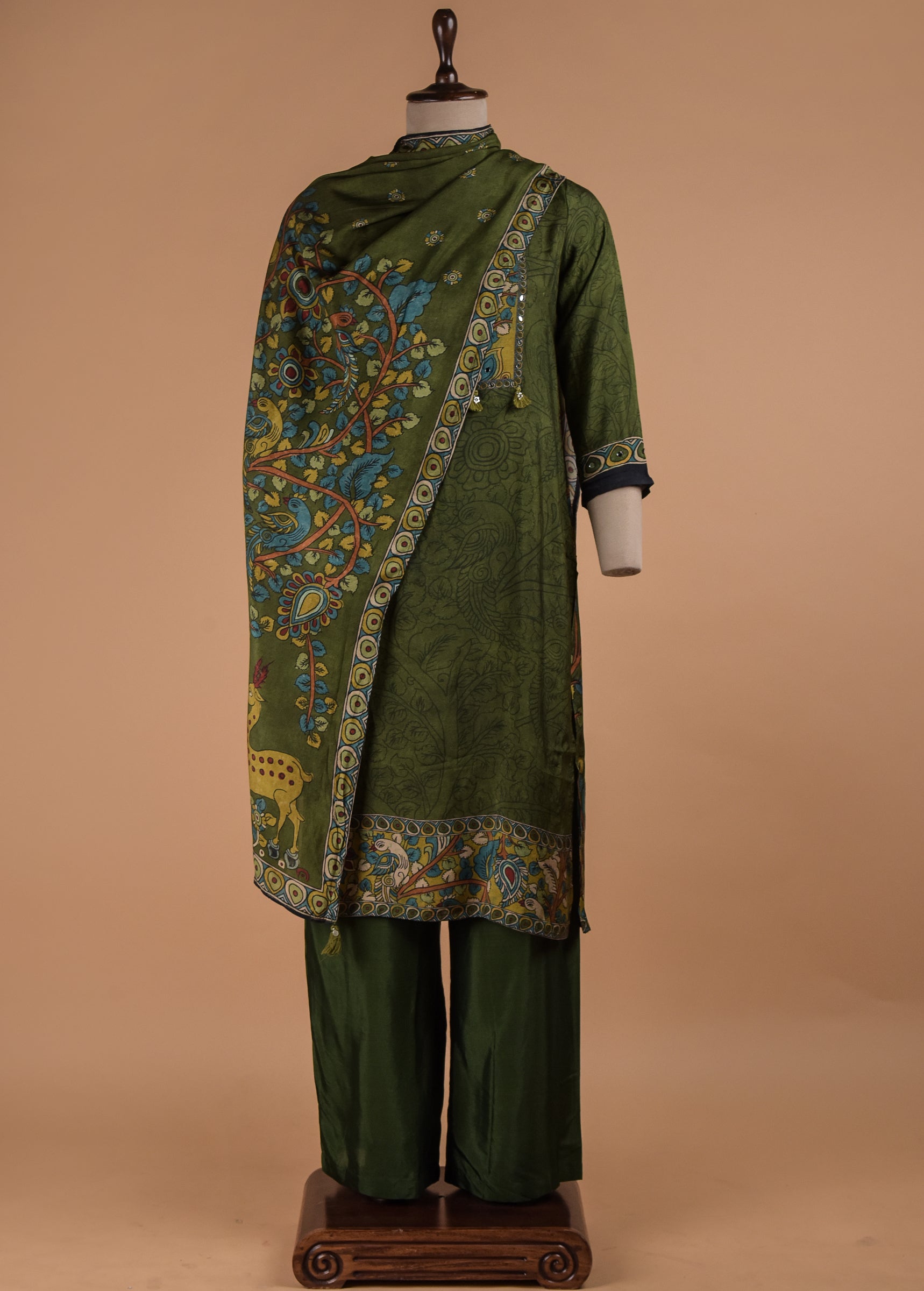 Green Crepe Straight Set