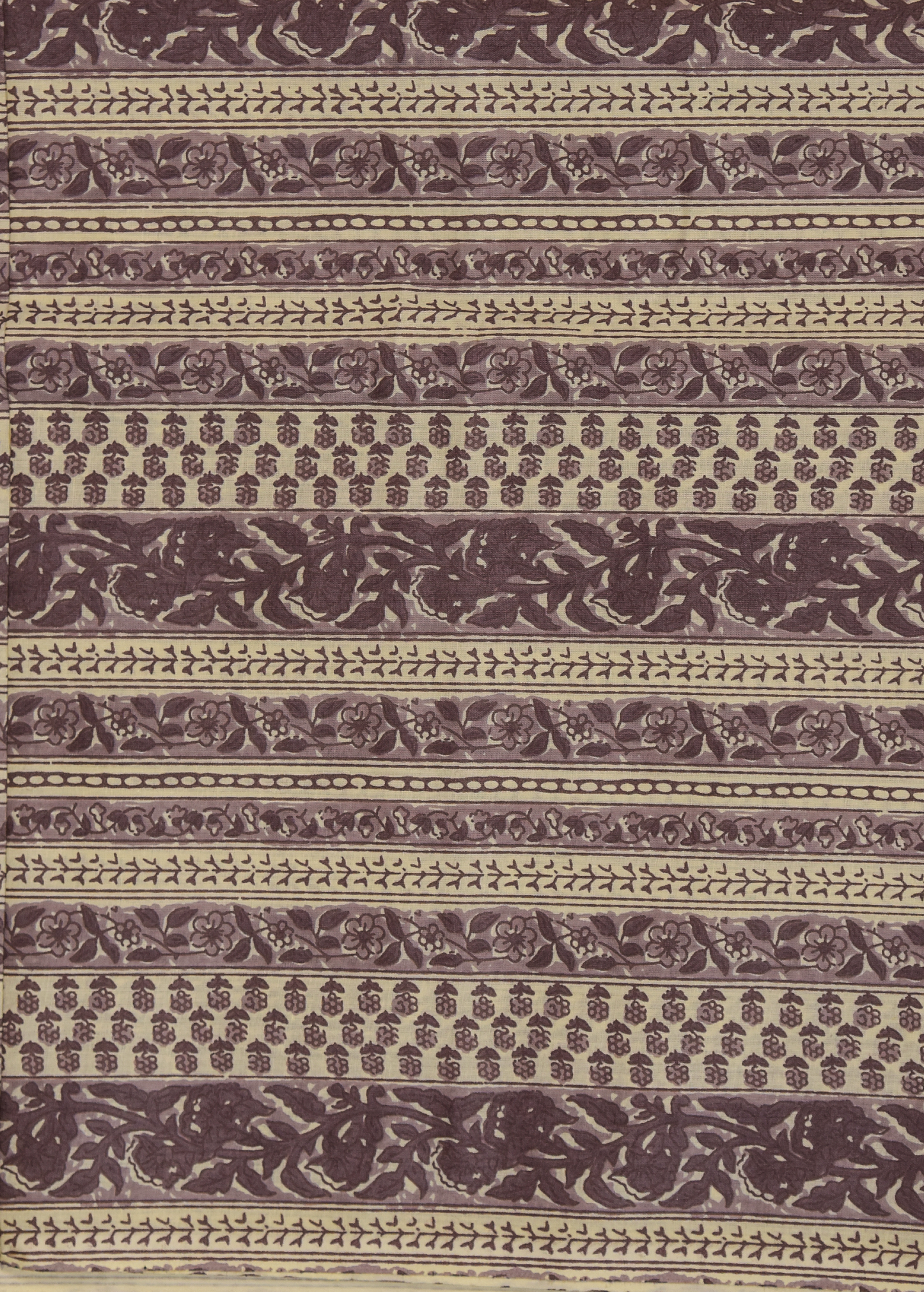 Sarees Under Rs 5000 - Greenways